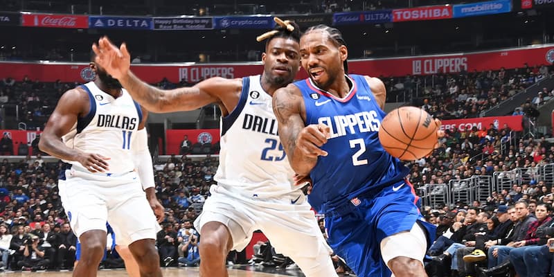 LA Clippers hạ gục Dallas Mavericks, trở thành đội bóng 